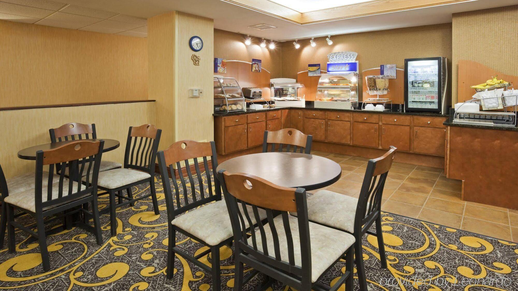 德福雷斯特智选假日酒店 Deforest 外观 照片